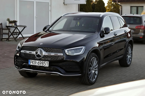 Mercedes-Benz GLC 300 e 4Matic 9G-TRONIC AMG Line Plus