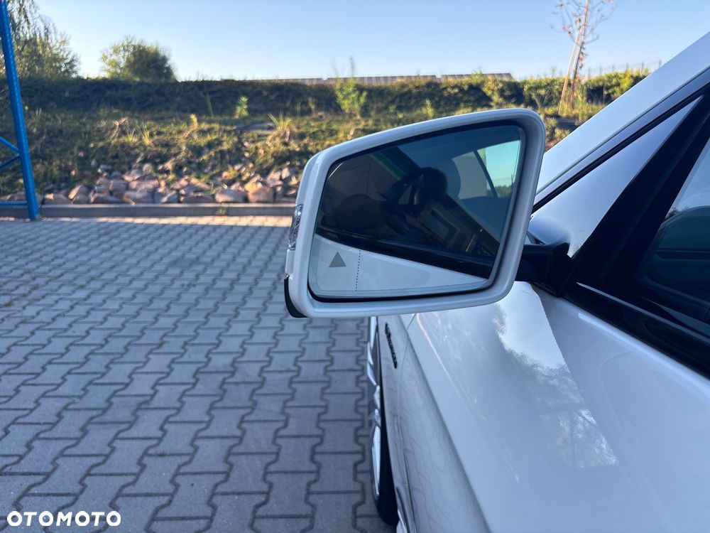 Mercedes-Benz Klasa E 500 BlueEffICIENCY - 17