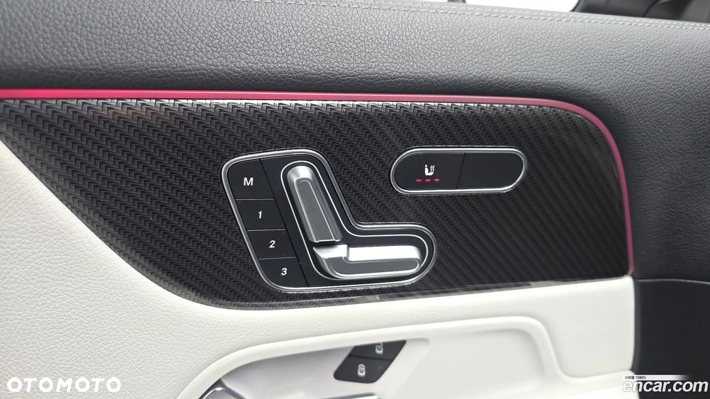Mercedes-Benz GLA 250 4Matic 8G-DCT AMG Line - 18