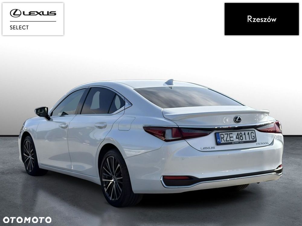 Lexus ES 300h Prestige - 3
