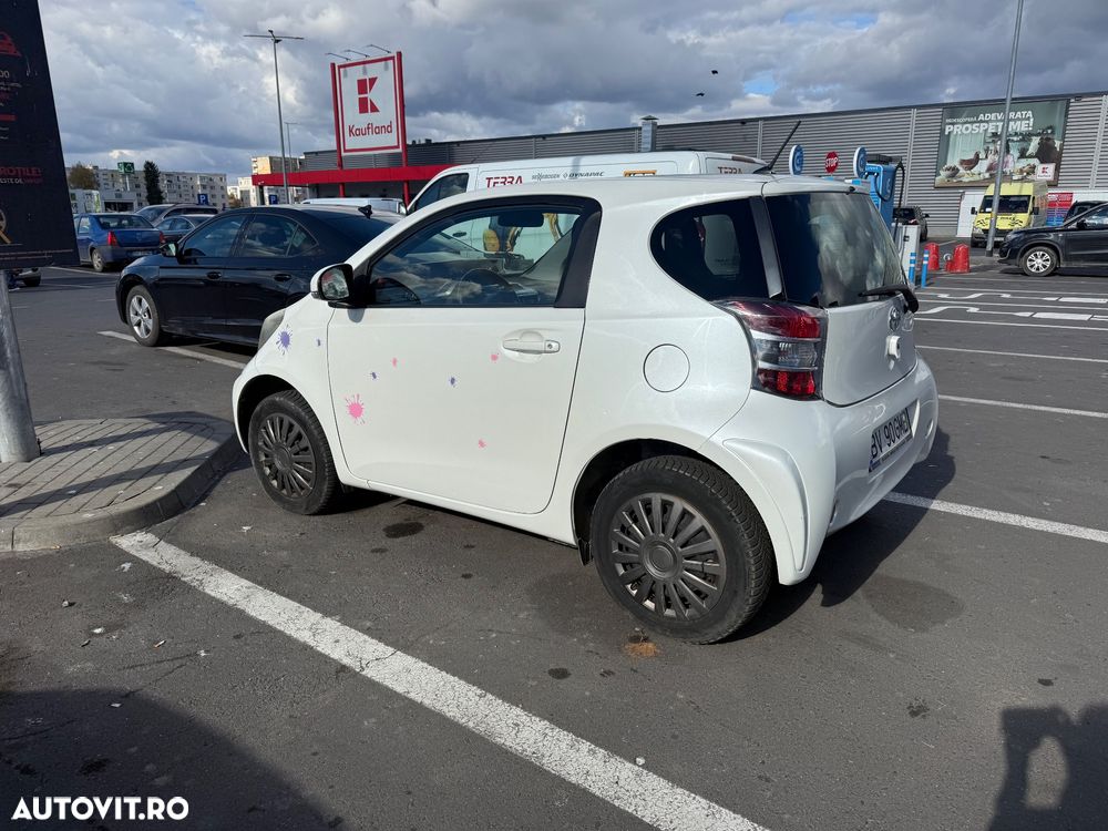 Toyota iQ 1.0 - 1