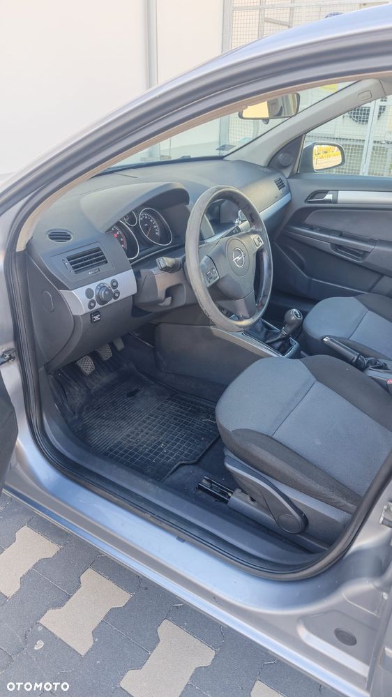 Opel Astra 1.6 - 10