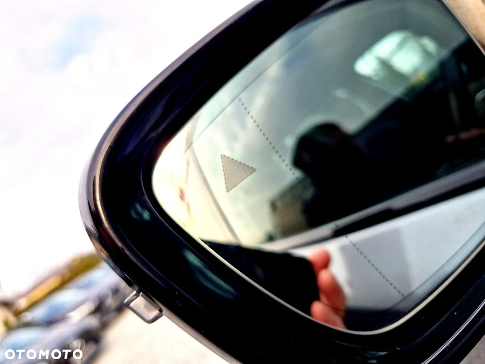 BMW Seria 5 520d xDrive Sport Line - 31