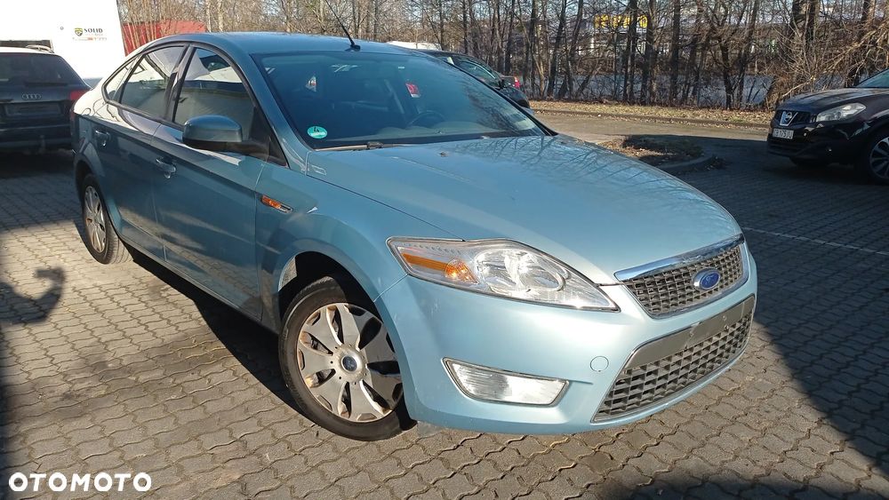 Ford Mondeo 1.6 Titanium - 31