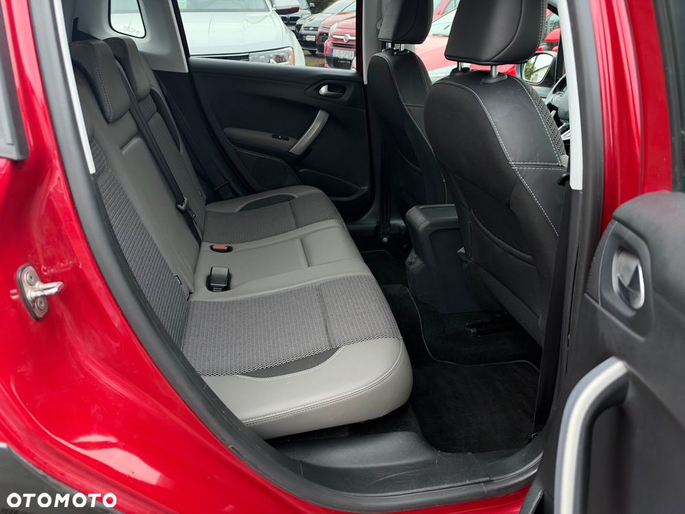 Peugeot 2008 - 16