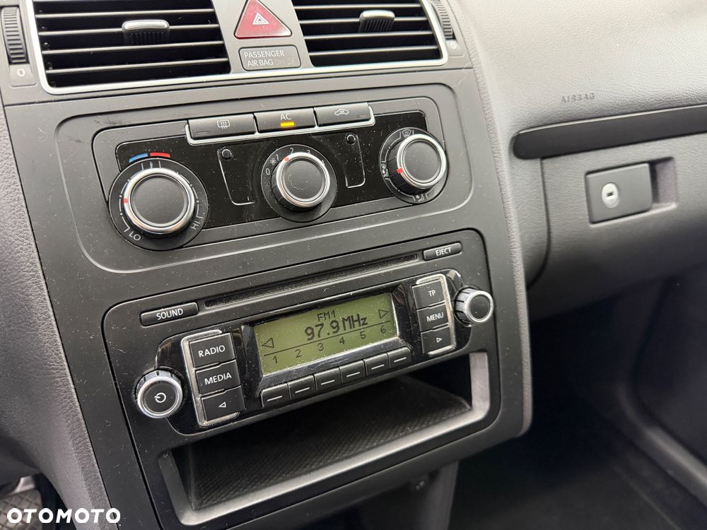 Volkswagen Touran 2.0 TDI DPF Cross - 28