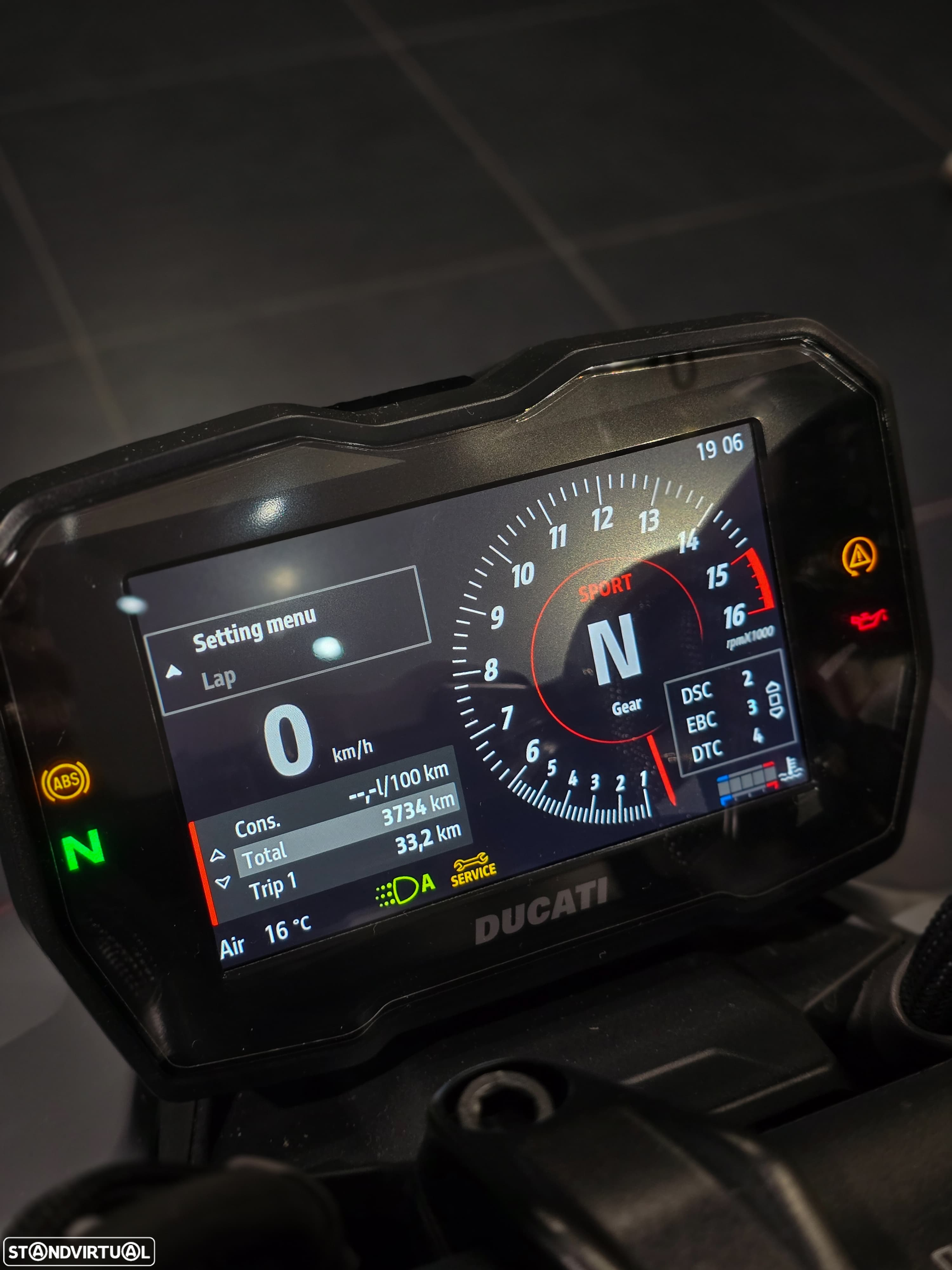 Ducati Streetfighter V4 S - 9