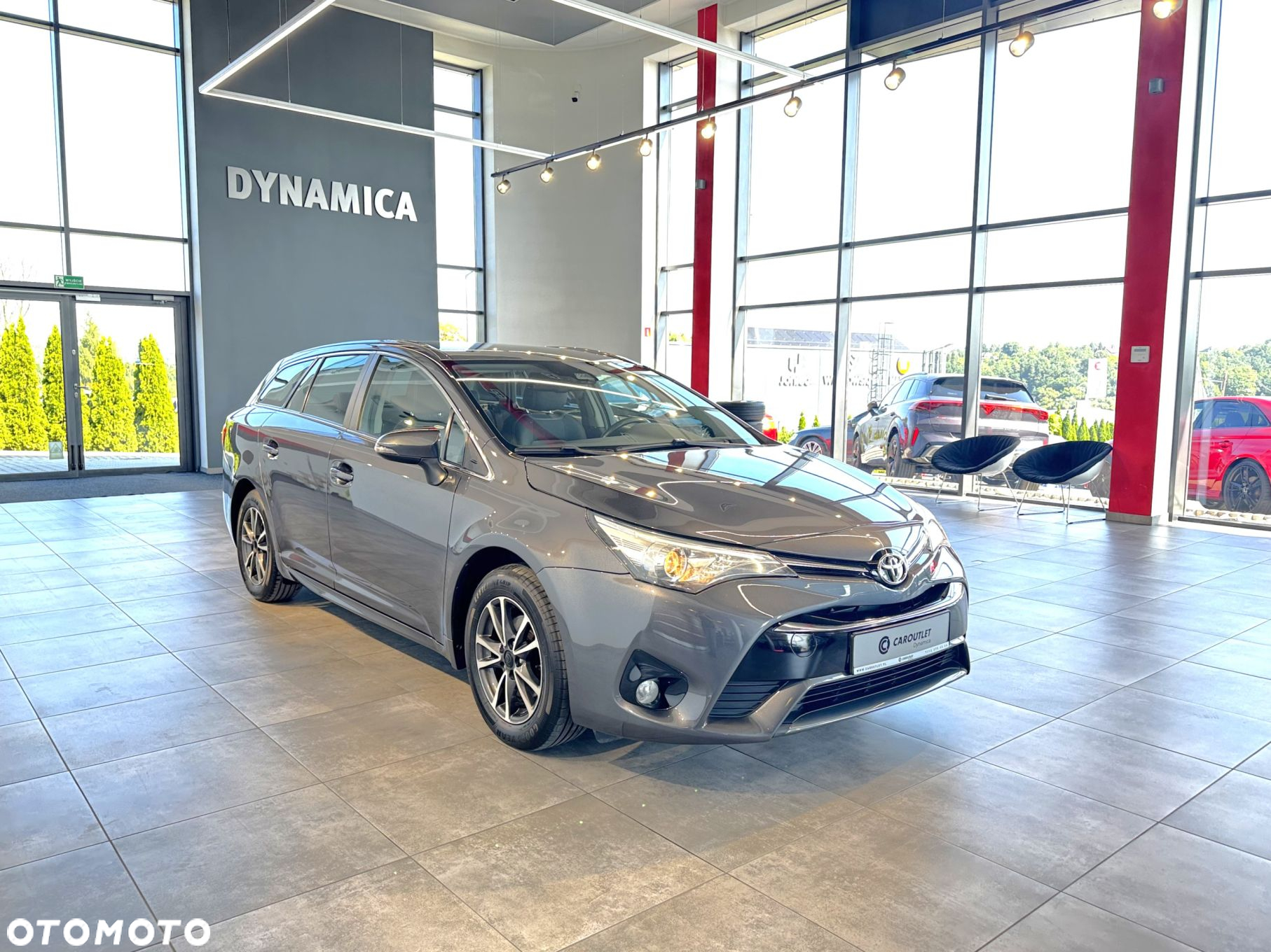 Toyota Avensis - 2
