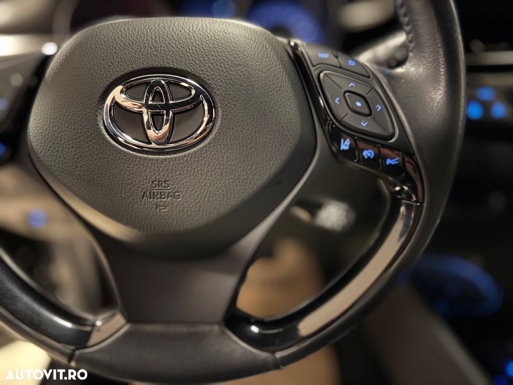 Toyota C-HR Lounge - 13