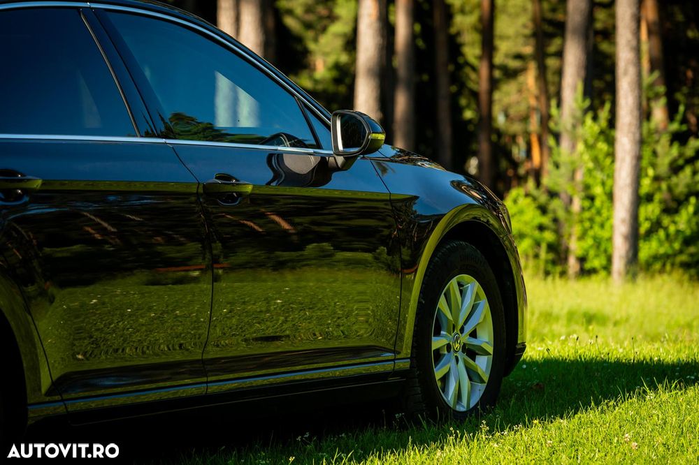 Volkswagen Passat 1.6 TDI SCR DSG Comfortline - 10