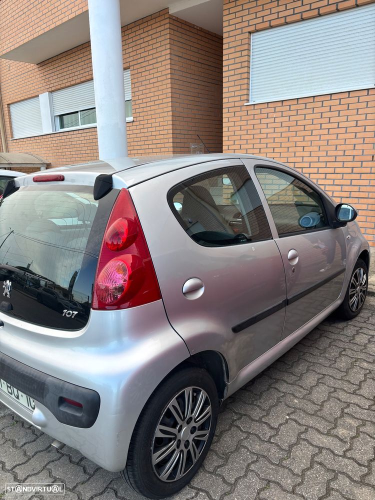 Peugeot 107 1.0 Trendy - 4