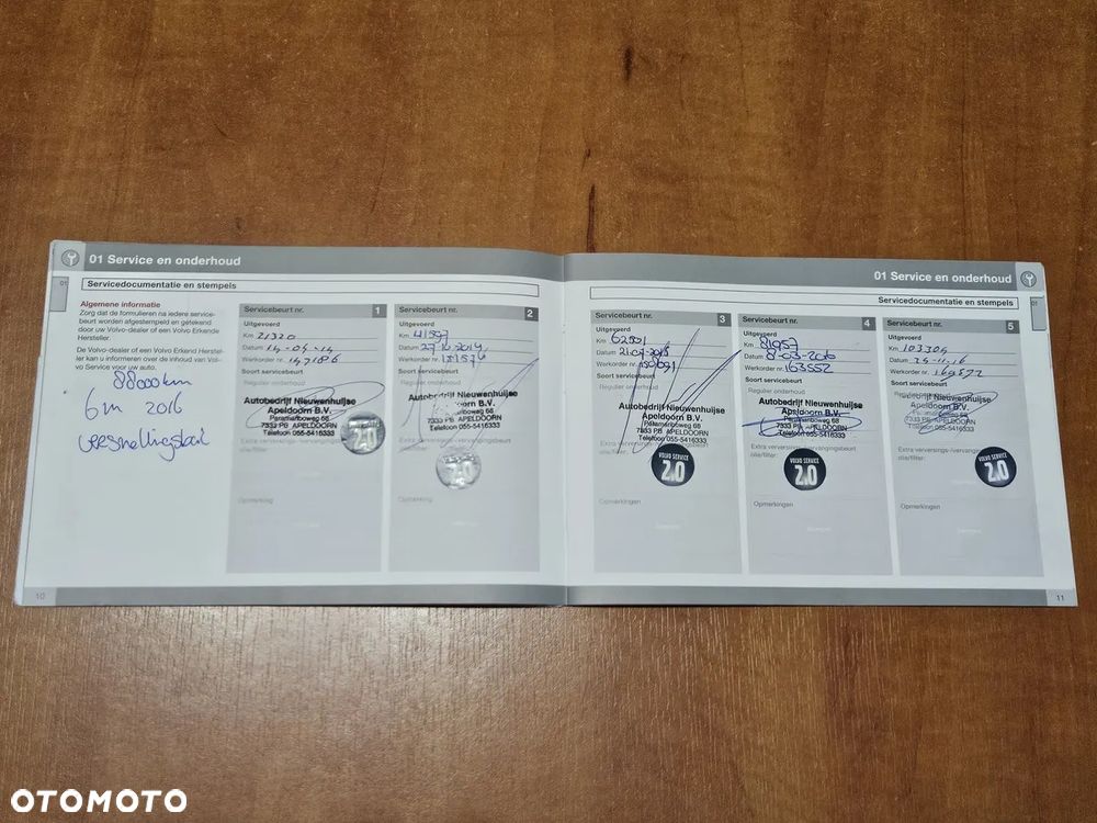 Volvo V40 D2 R-Design - 34