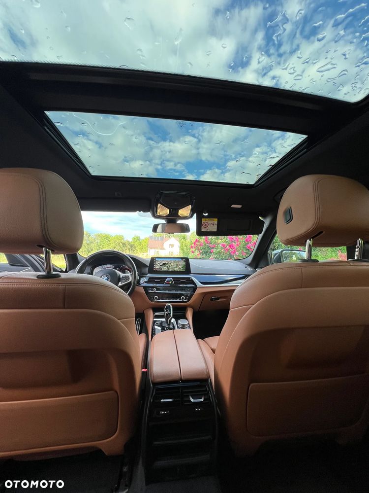 BMW Seria 5 520d xDrive M Sport sport - 16