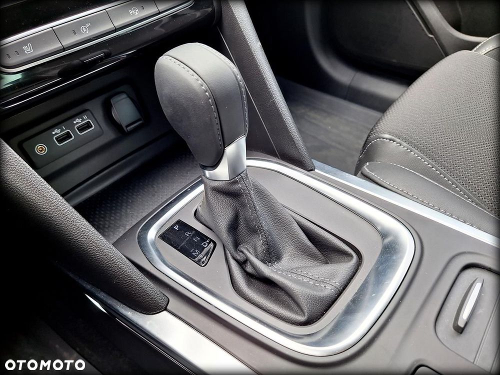 Renault Megane 1.3 TCe Techno EDC - 33