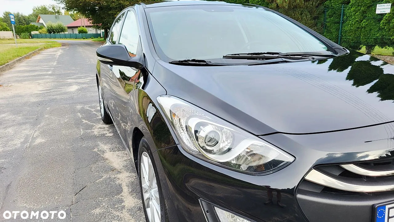 Hyundai i30 1.4 Intro Edition - 8