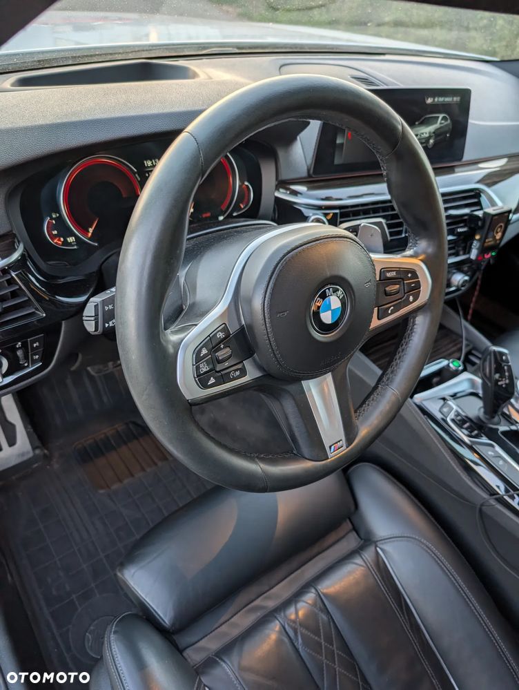 BMW Seria 5 540i xDrive M Sport sport - 14