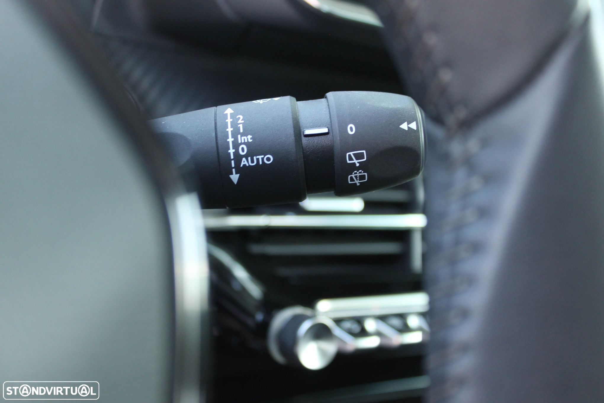 Peugeot 208 Elektromotor 136 Business - 14