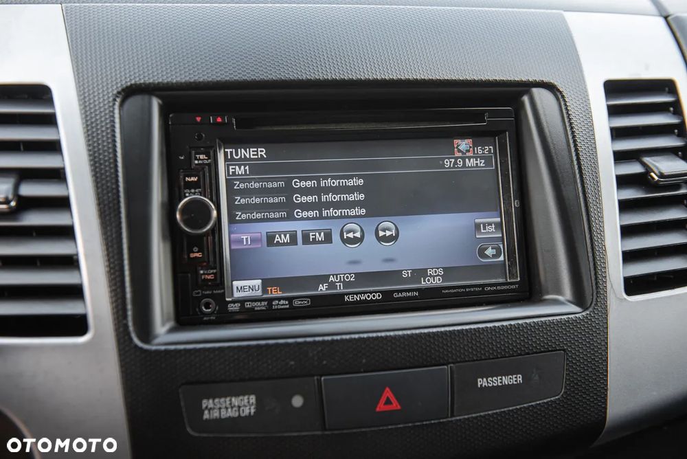 Mitsubishi Outlander - 21