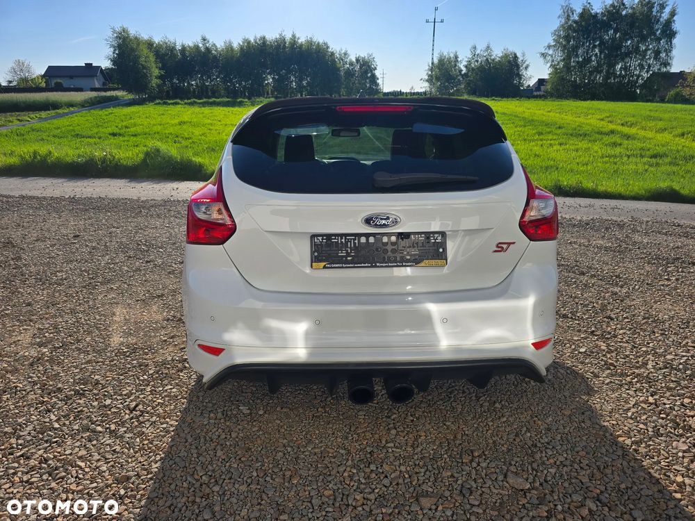 Ford Focus 2.0 EcoBoost ST mit Leder-Exclusiv-Paket - 5