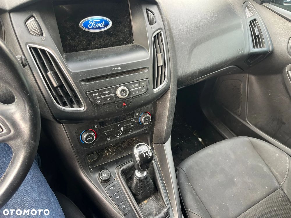 Ford Focus 1.0 EcoBoost Connected - 5