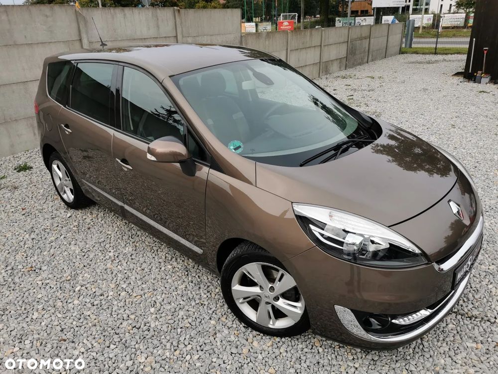 Renault Grand Scenic - 25