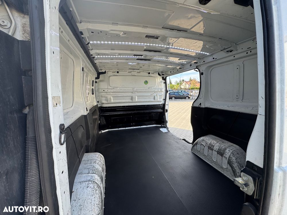 Renault Trafic ENERGY Spaceclass - 12