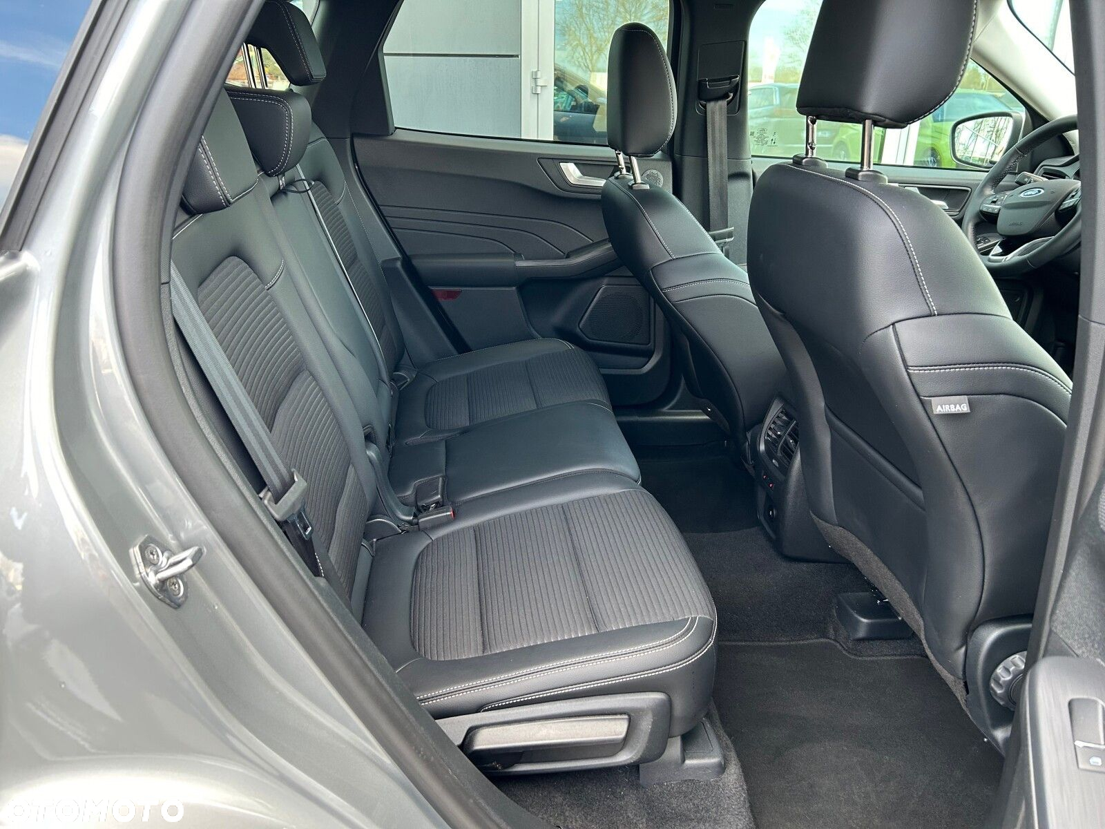 Ford Kuga 1.5 EcoBoost FWD Titanium X - 15
