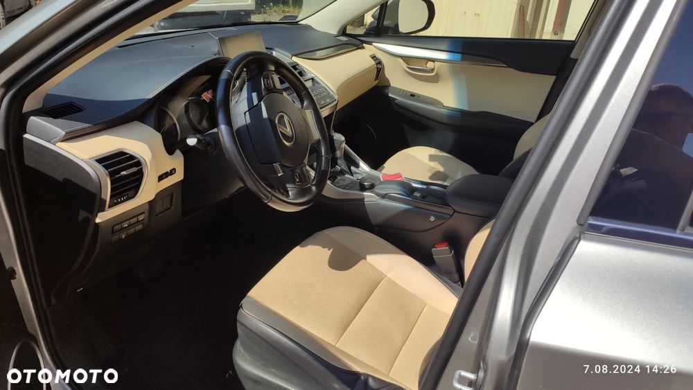 Lexus NX 200t Comfort AWD - 12