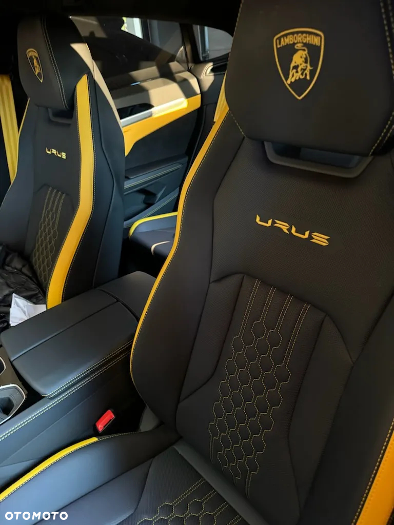 Lamborghini Urus - 8