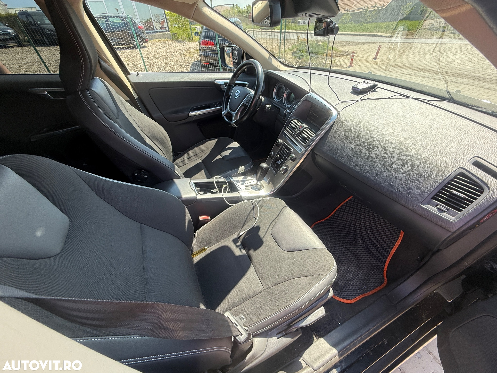 Volvo XC 60 2.4D AWD Momentum - 10