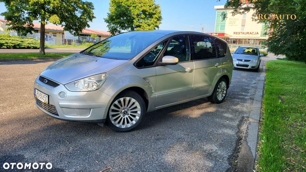 Ford S-Max - 13