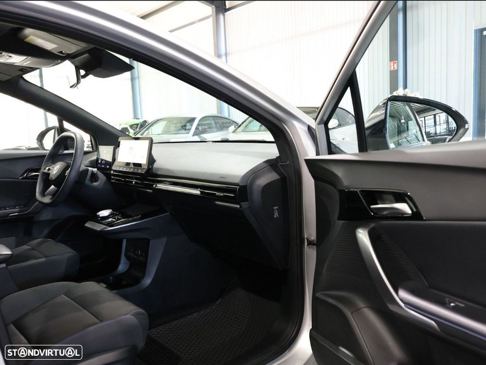 MG MG4 4 Standard - 11