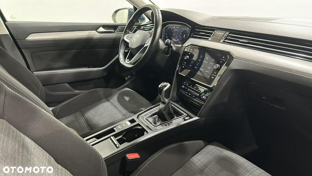 Volkswagen Passat 1.5 TSI EVO Business - 14