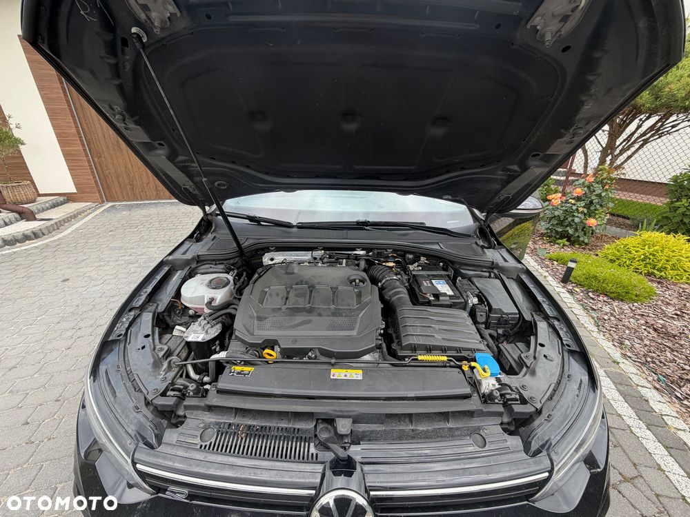 Volkswagen Golf 2.0 TDI R-Line DSG - 16