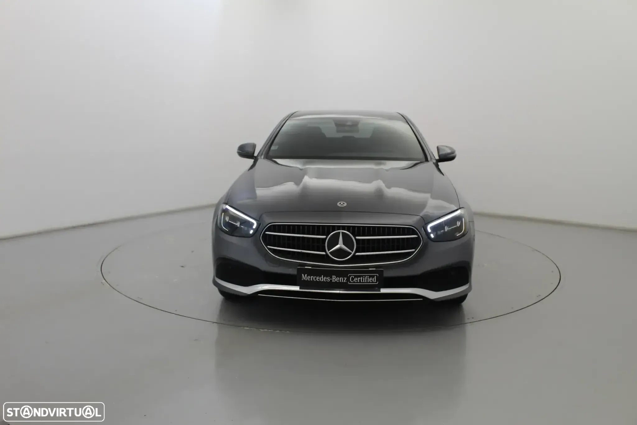Mercedes-Benz E 300 de Avantgarde - 4
