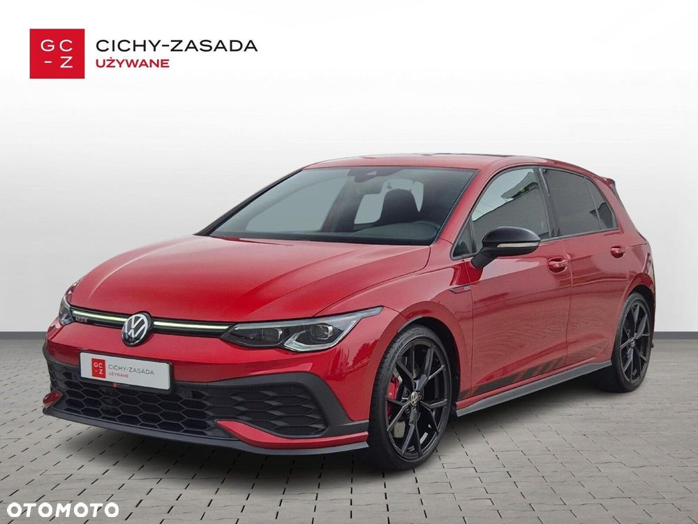 Volkswagen Golf - 1