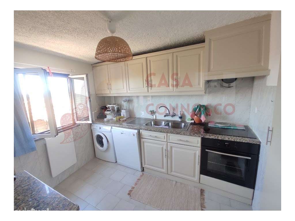 Moradia T3 , zona tranquila. - Grande imagem: 2/29