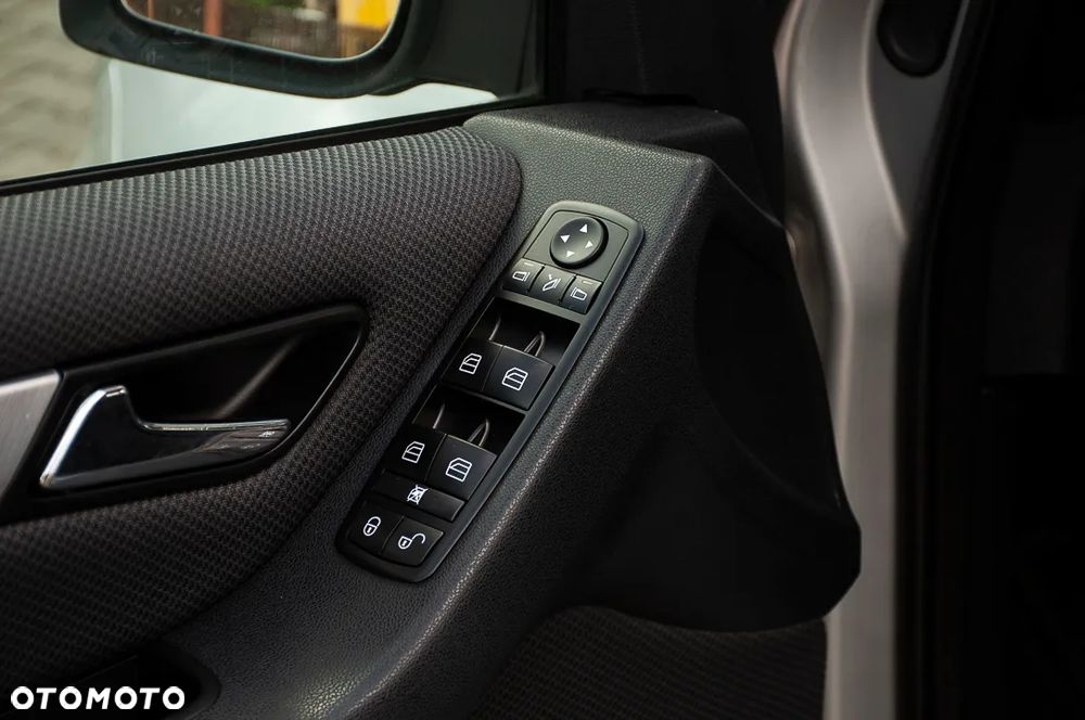 Mercedes-Benz Klasa B 180 CDI DPF Special Edition - 40