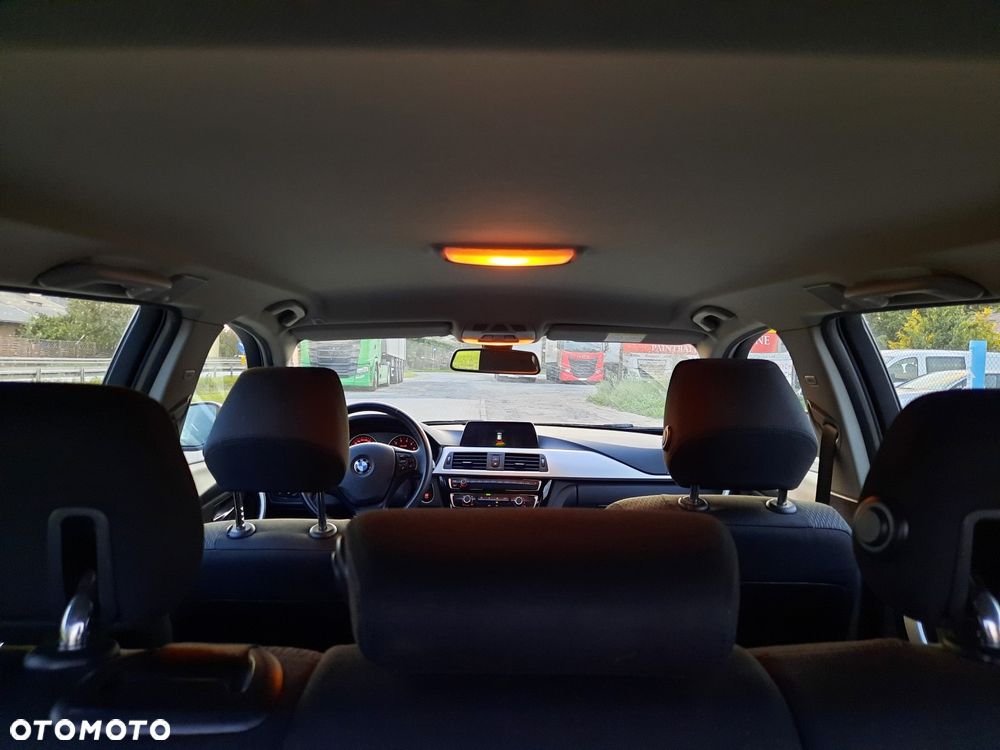BMW Seria 3 318i Edition Luxury Line Purity - 21