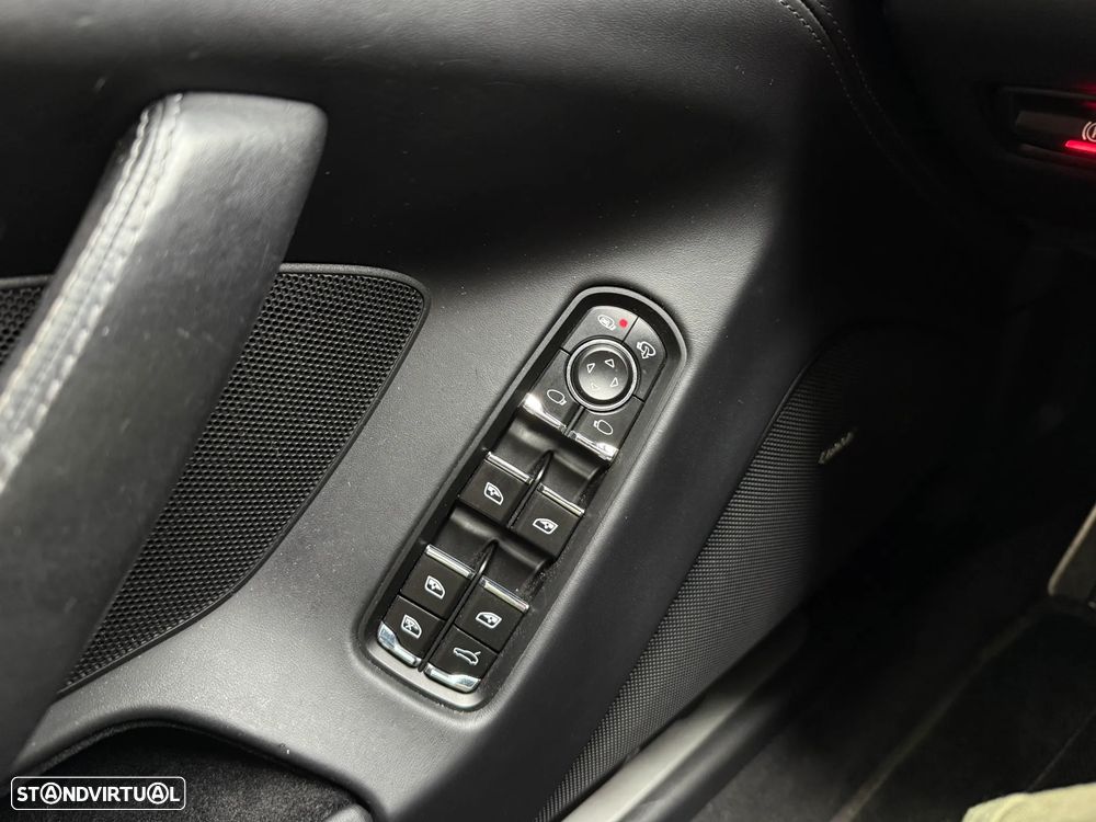 Porsche Panamera S Hybrid - 8