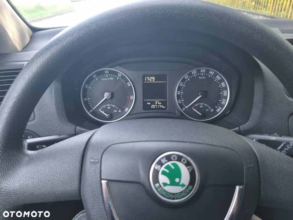 Skoda Octavia 1.6 Combi Classic - 10