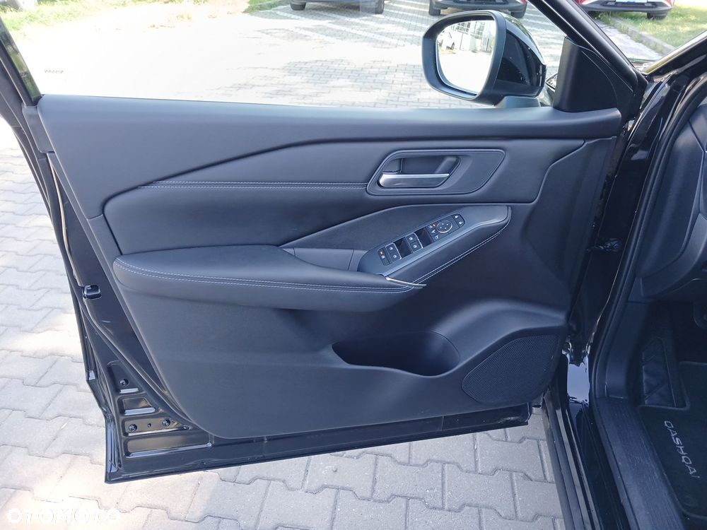 Nissan Qashqai 1.3 DIG-T MHEV N-Connecta Xtronic - 12