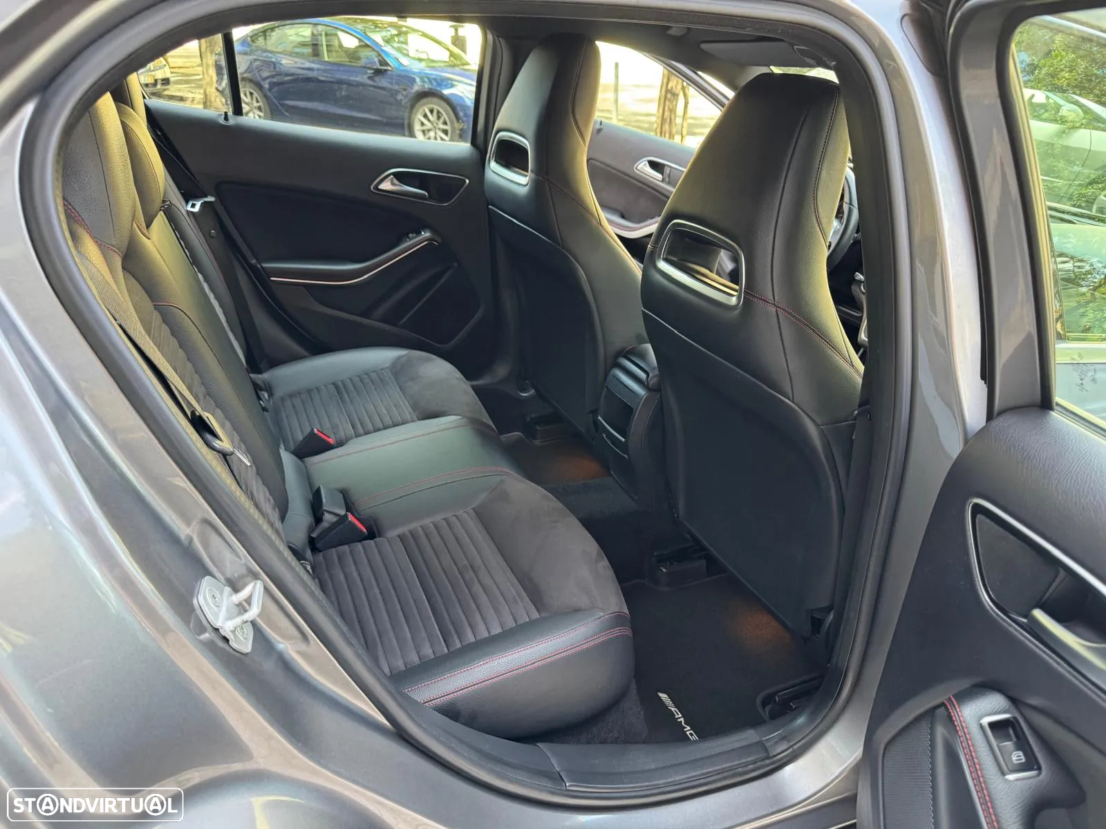 Mercedes-Benz GLA 220 CDi AMG Line 4-Matic - 28