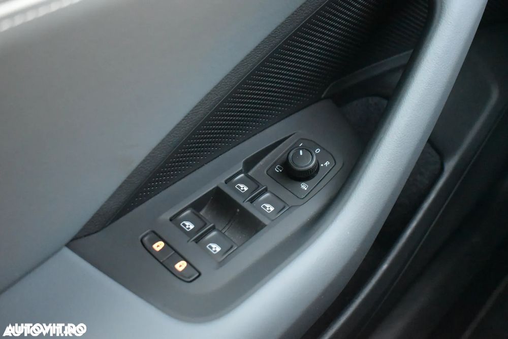 Volkswagen Passat Variant 1.5 e-TSI OPF DSG Business - 9