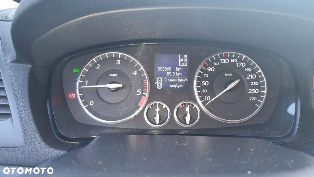 Renault Laguna 2.0 DCi Initiale - 12