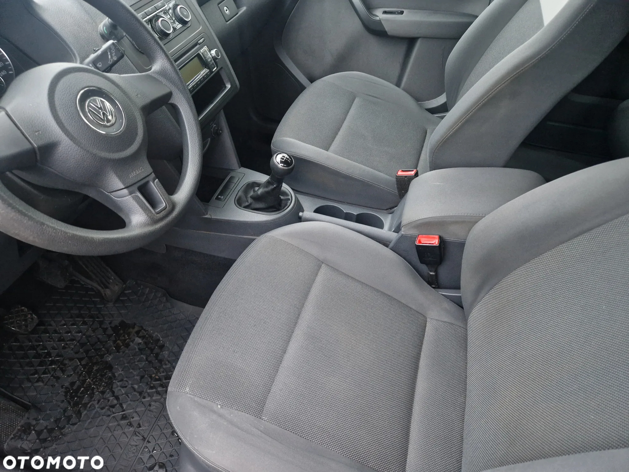 Volkswagen Caddy 1.2 (7-Si.) Edition 30 - 12