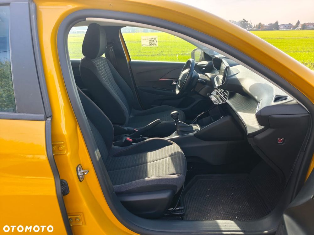 Peugeot 208 - 13