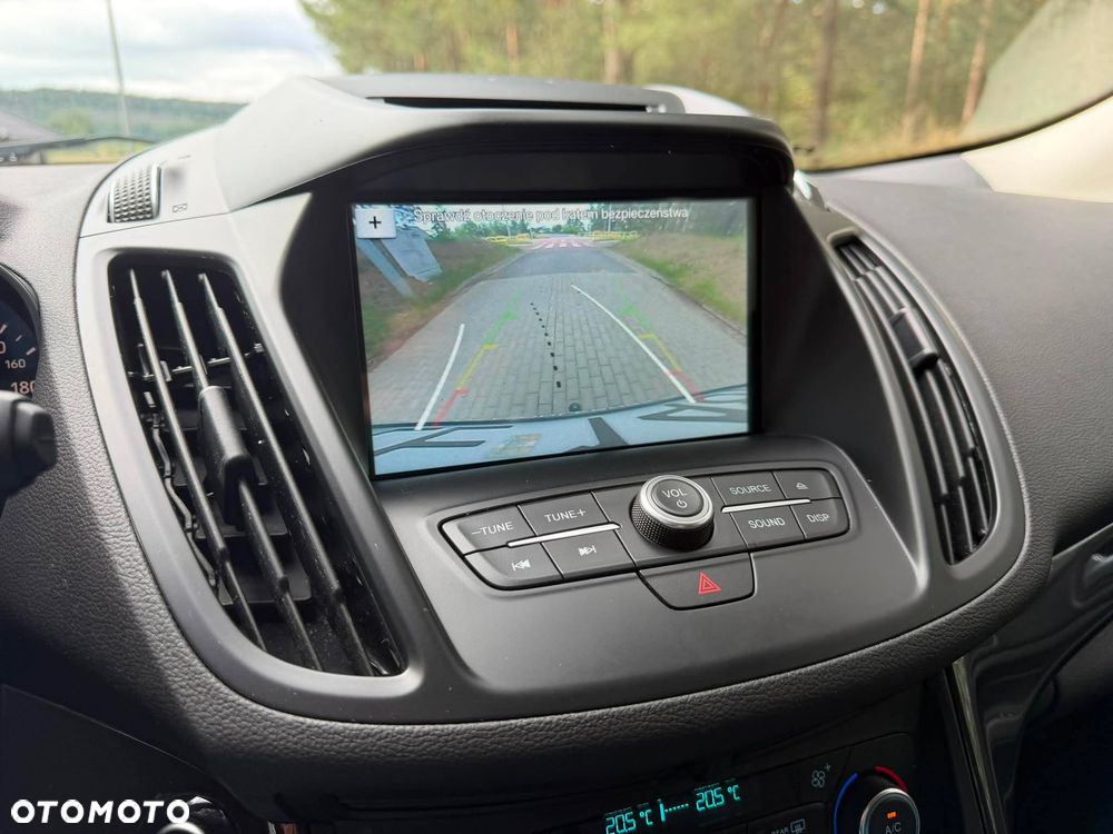 Ford Kuga 2.0 TDCi FWD Titanium - 33