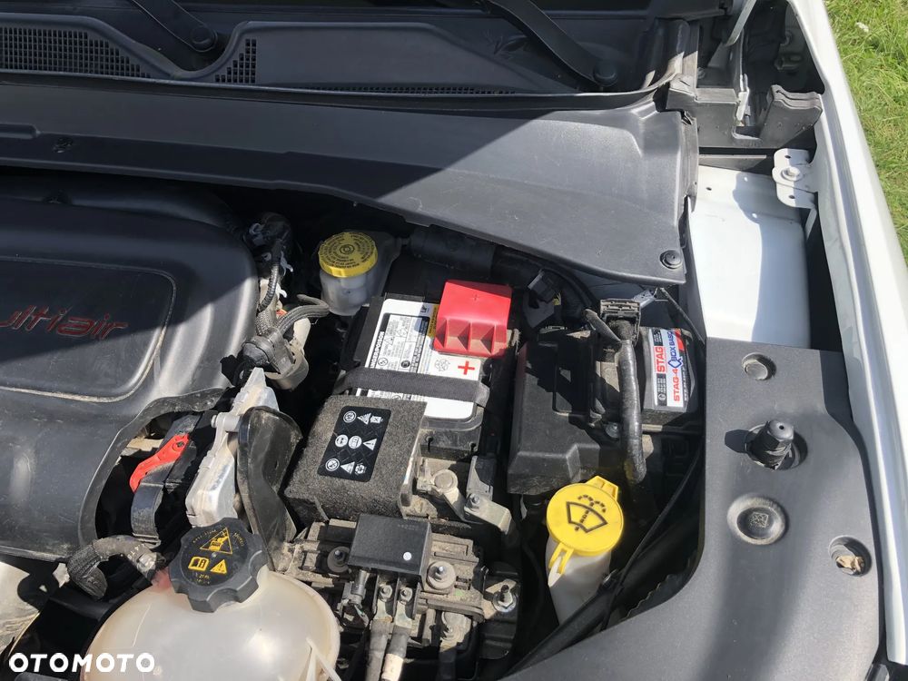 Jeep Compass - 32