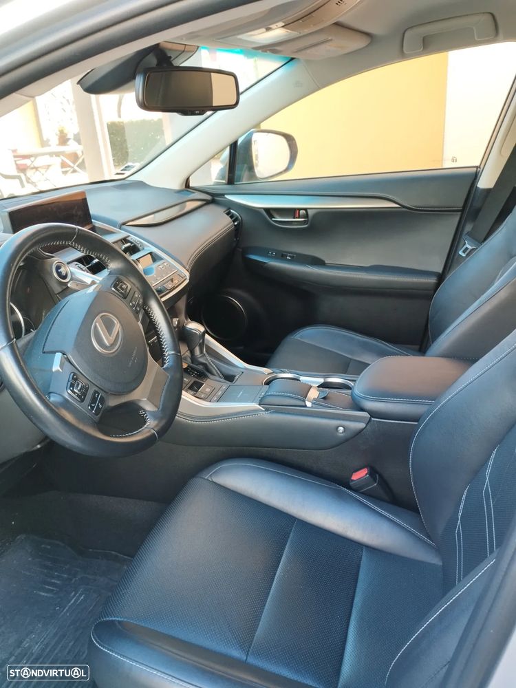 Lexus NX 300h Executive+ - 5